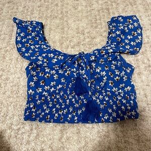 Blue floral sweetheart crop top
